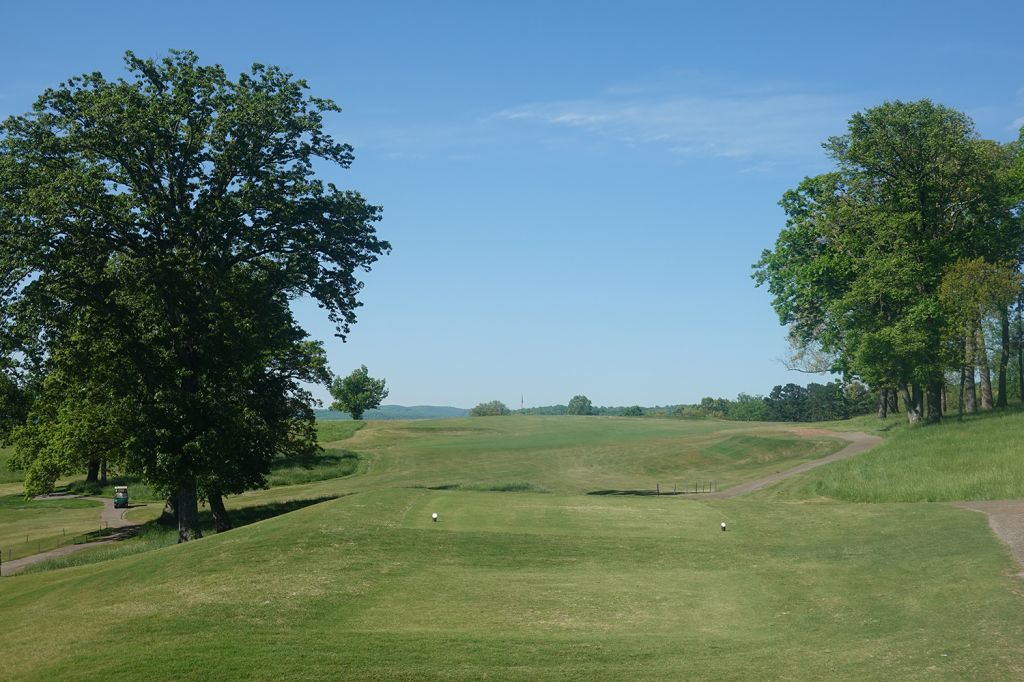 11th Hole at Lookout Mountain Club (418 Yard Par 4)